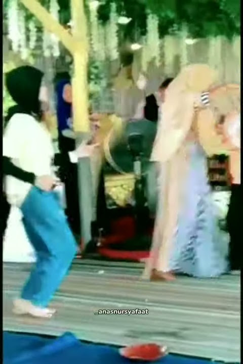 Story WA // Cewek Joget Santuy   Sawer