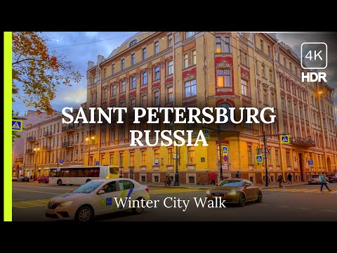 Video: St. Petersburg berjalan kaki: Dataran Lomonosov