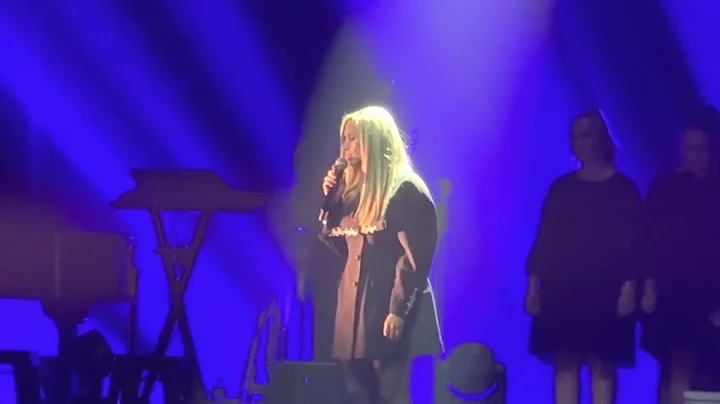 Lara Fabian - JE SUIS MALADE LIVE LYON (11/10/2022)