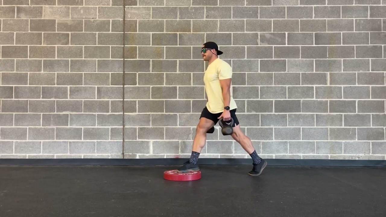 Front Foot Elevated Kettlebell Farmer Split Squat - YouTube