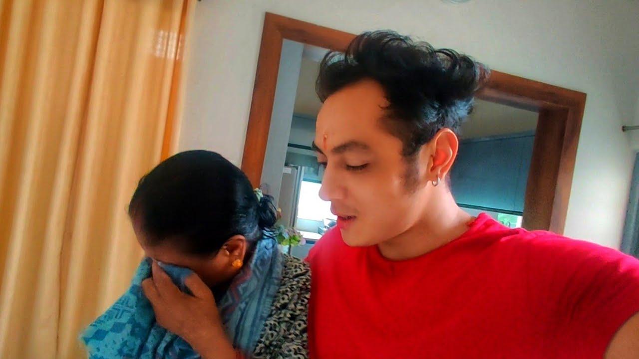 Ghar Se Job Par Nikalne Par Mummy Emotional Ho Gai 🥺