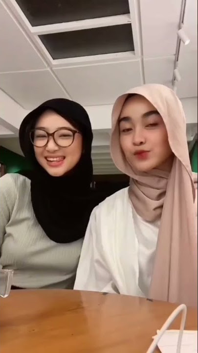 jilbab hitam apa jilbab krem kak ? ❤️ #shorts