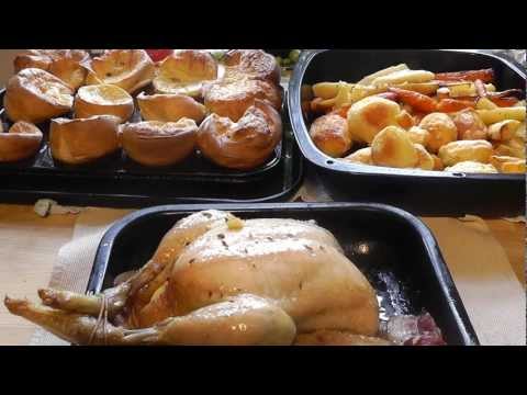 How to Make Christmas Dinner roast chicken potatoes yorkshire puddings