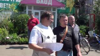 Птичий рынок запел на китайском Птичий рынок запел на китайском