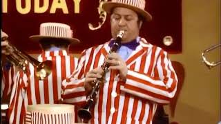 Johnny Costa And His Festival Of Mad Feelings Band - What Do You Do With The Mad That You Feel