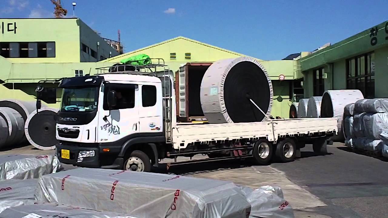 Daewoo cargo truck