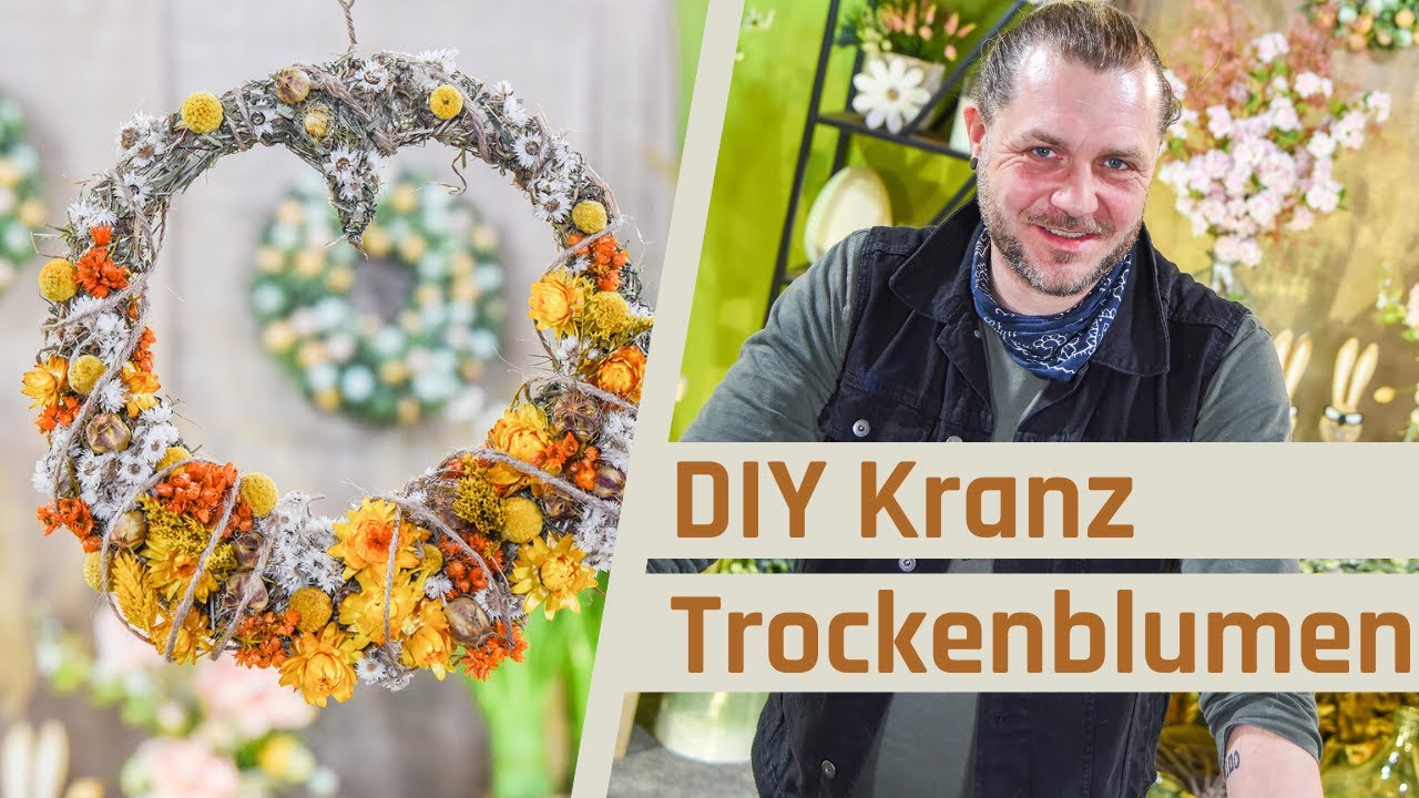Blumenkranz mit Heu und Trockenblumen [Türkranz Frühling selber machen]