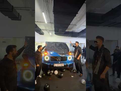 Elvish Yadav Taking Delivery Of New G Wagon 4 Crore | Elvish Yadav | @TheSocialFactory