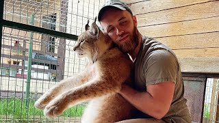 AFFECTIONATE LYNXES CHARMED HERPETOLOGIST