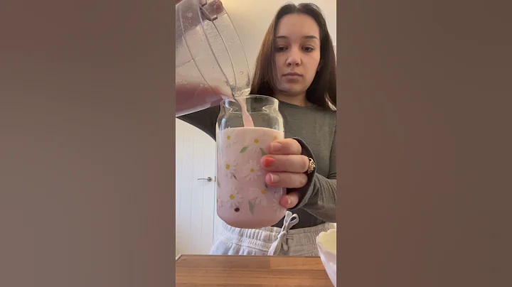 My Craving🍓🍵#matcha #drink #yummy #easy #shorts #shortvideo #trending #girlhood #girl #matchagirls