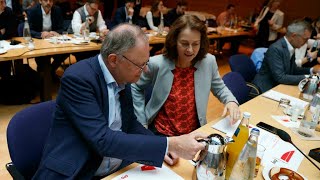 Législatives en Allemagne : quelles sont les prochaines étapes de la course à la chancellerie ?