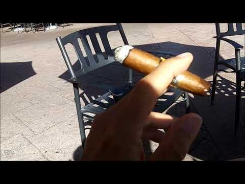 Staying at HORSESHOE Las Vegas Hotel & Casino in 2023
