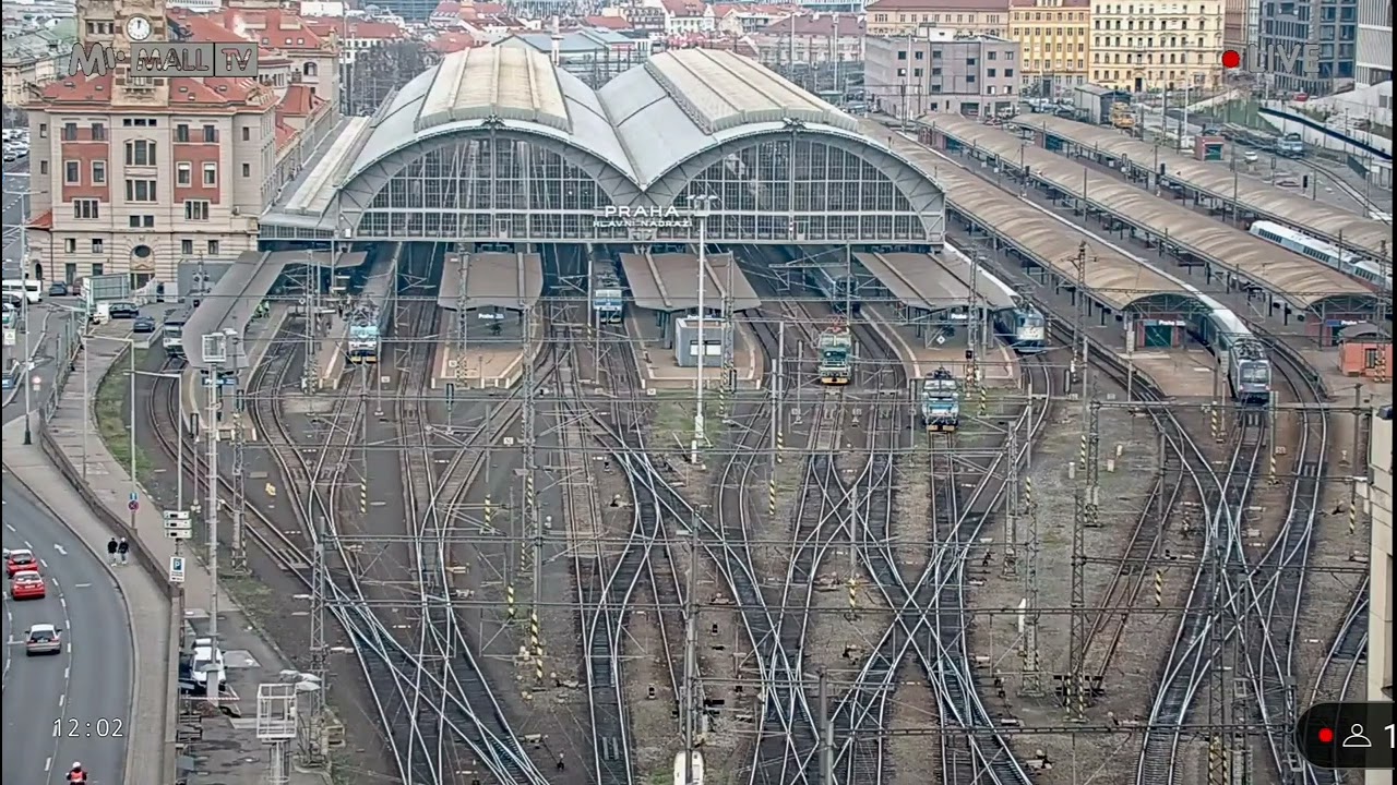 Czech Siren Test on Live Railcam! Prague Main Station (Read Desc)