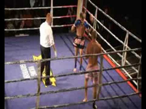 2 Mikkel vs Adam Fight Arena 15 20-09-08.wmv