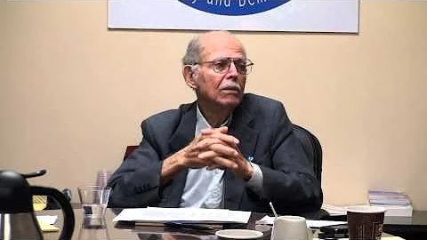 Conversando con Hubert Matos - Sobre Camilo Cienfu...