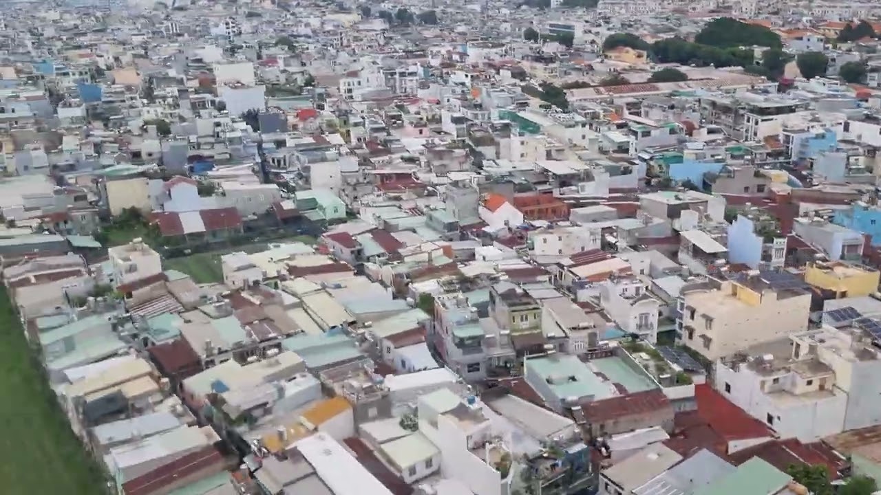 Landing at Tan Son Nhat International Airport