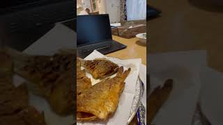 Жареные Караси в декабре #food  #🐠 #shorts кто пришёл?