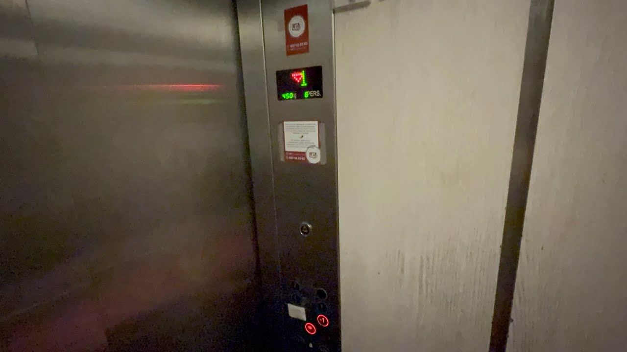 Embarba Lift @ Steak House Medium Rare Family Restaurant Marbella Malaga Spain