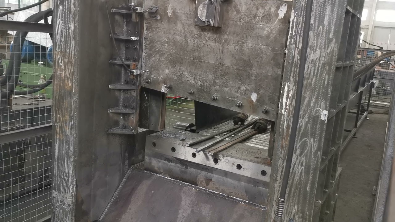 Vertical Scrap Metal Cutting Steel Alligator Shear