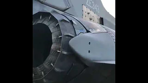 Tornado RB199 nozzle and thrust reverser action😱 Wicked!🔥       Follow @stokegadgets ⚙🙌   Follow