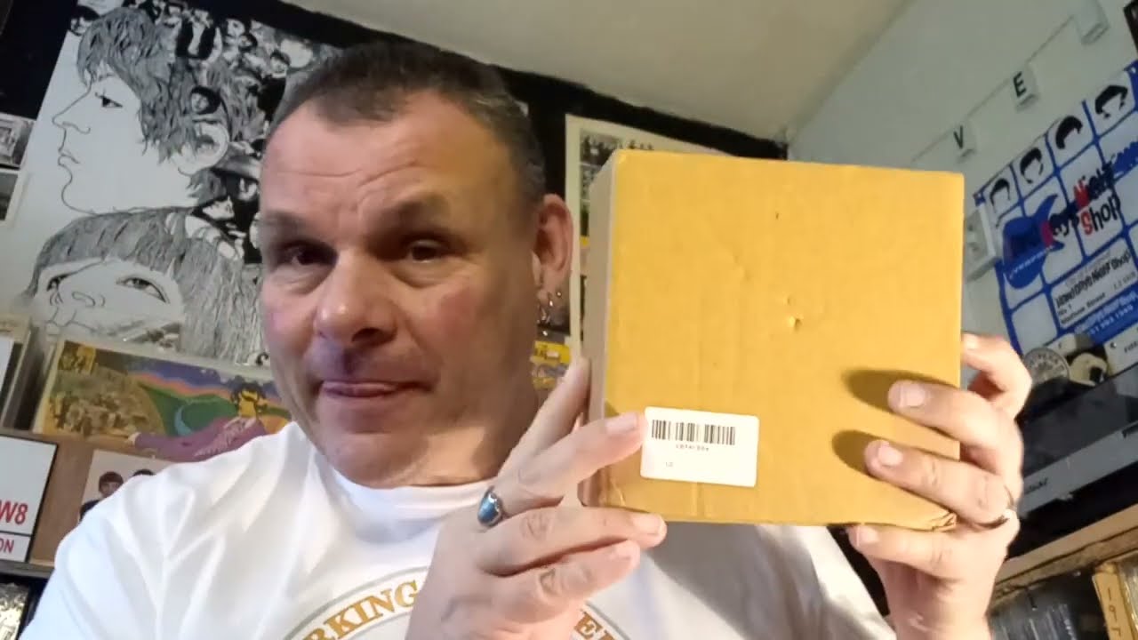 Wow, this has blown my mind ,the sound quality is amazing,,,, and it's a Fake   #thebeatles #music