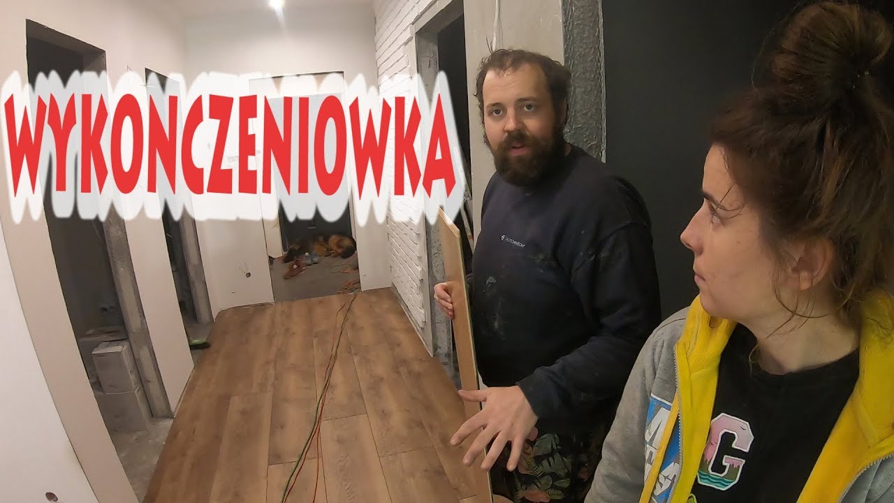 Panele bez listew dylatacyjnych między pokojami.