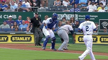 Royals catch Prince between third and home