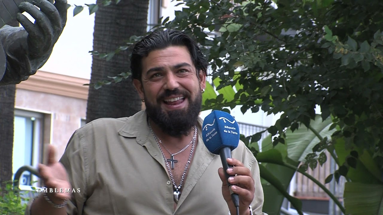 Pgm 34 T2 Emblemas José Ortega  Estatua a Manzanita  30 09 21