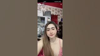 Sister Wulan is getting more and more beautiful.