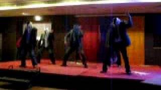 The Headless boys dance on Yaad Sataye teri