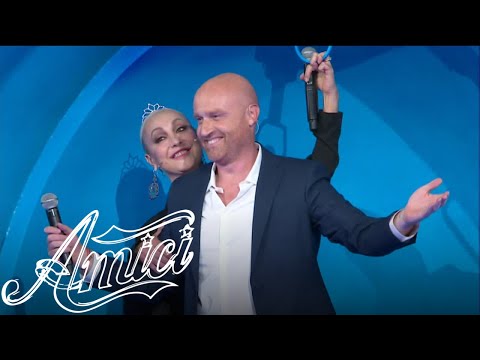 Amici 20 - Alessandra Celentano e Rudy Zerbi cantano al Perla Blu