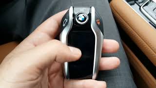 BMW X7 display key specification