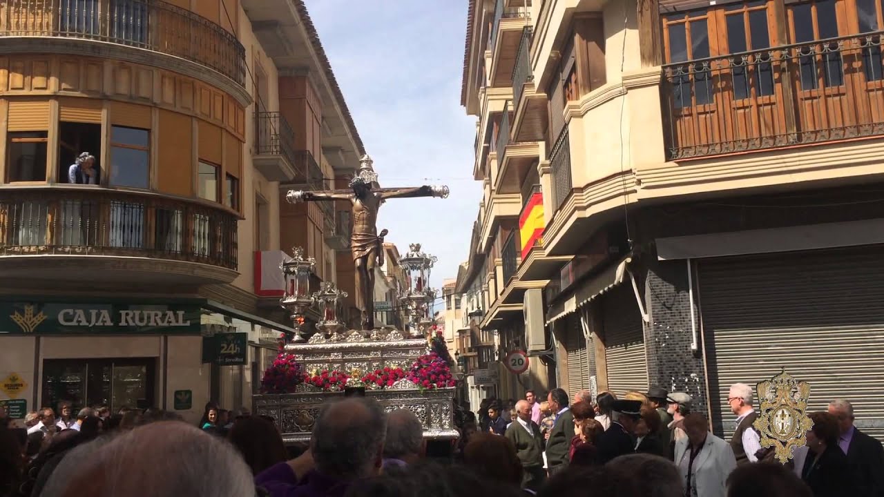 Viernes Santo 2015-Stmo.Cristo Expiración (Huéscar) entrando Tribuna Oficial con Banda Expiración