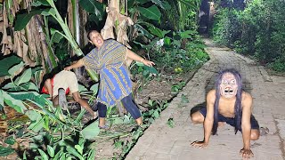 Prank Hantu lucu || Menyamar Jadi Jenglot Buat Warga Histeris
