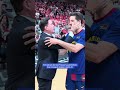 Este abrazo de Xavi Pascual y Laprovittola tras conseguir el pase a semis 🫂 #PlayoffLigaEndesa