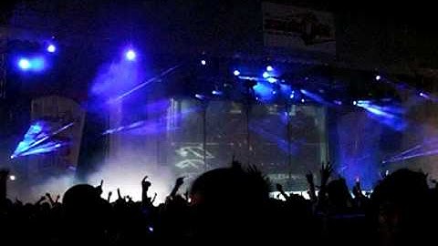 Zouk Out 2008 - Above & Beyond (Vid 3 of 10) Wasted - Andy Duguid Ft. Leah