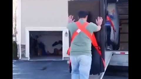 Shoulder dolly moving straps