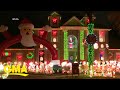 Dad’s extreme holiday display with almost 1,000 Santas