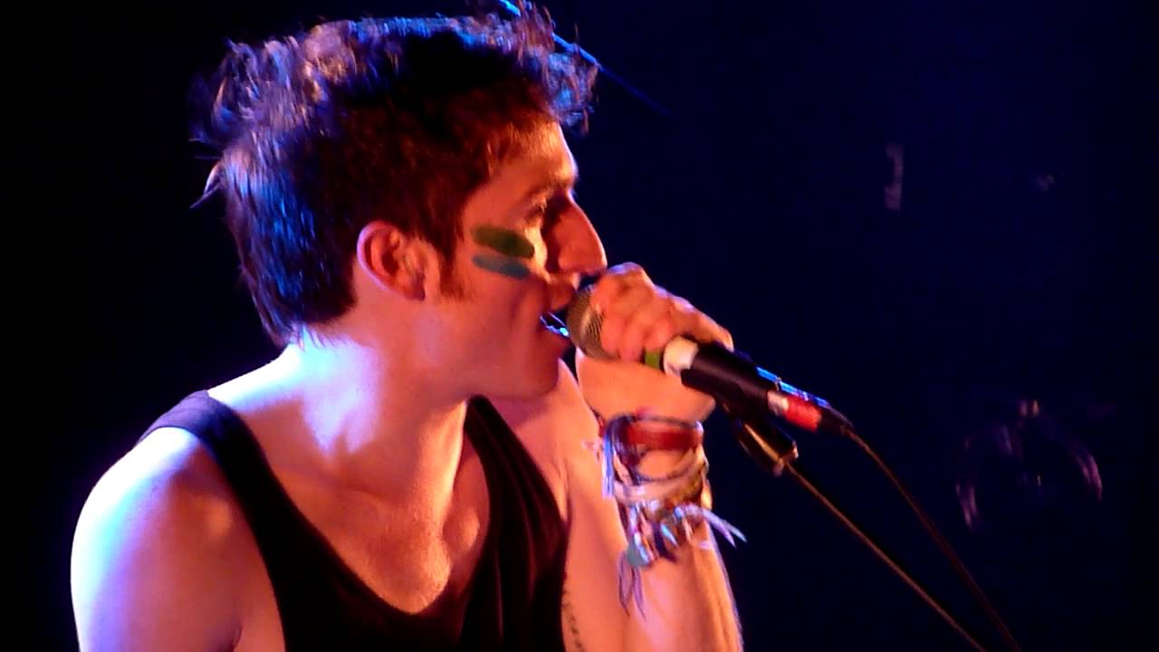 Walk The Moon - Me & All My Friends (Live @ La Maroquinerie, Paris 01-03-2013)