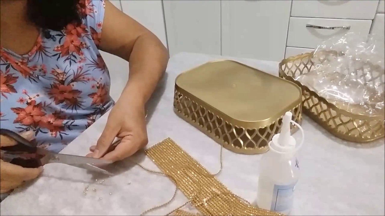 Bandeja barata e bonita