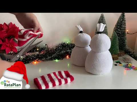 Video: DIY Kerstdecor: Een Sneeuwpop Gemaakt Van Sokken