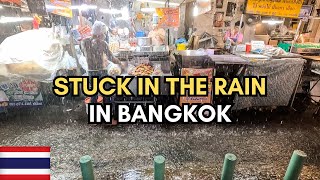 Bangkok, Thailand - CRAZY Rain And The Highest Grade Temple (Wat Pho)