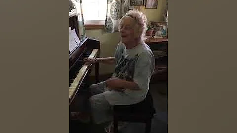 Ann Gore A Viral Music Teacher Showing Her Awesome...