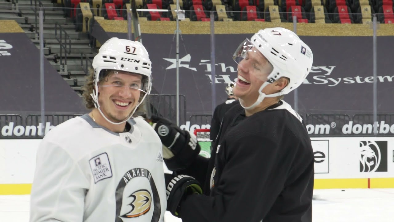 Lindholm Returns to Practice as B's Gear Up for Game 5