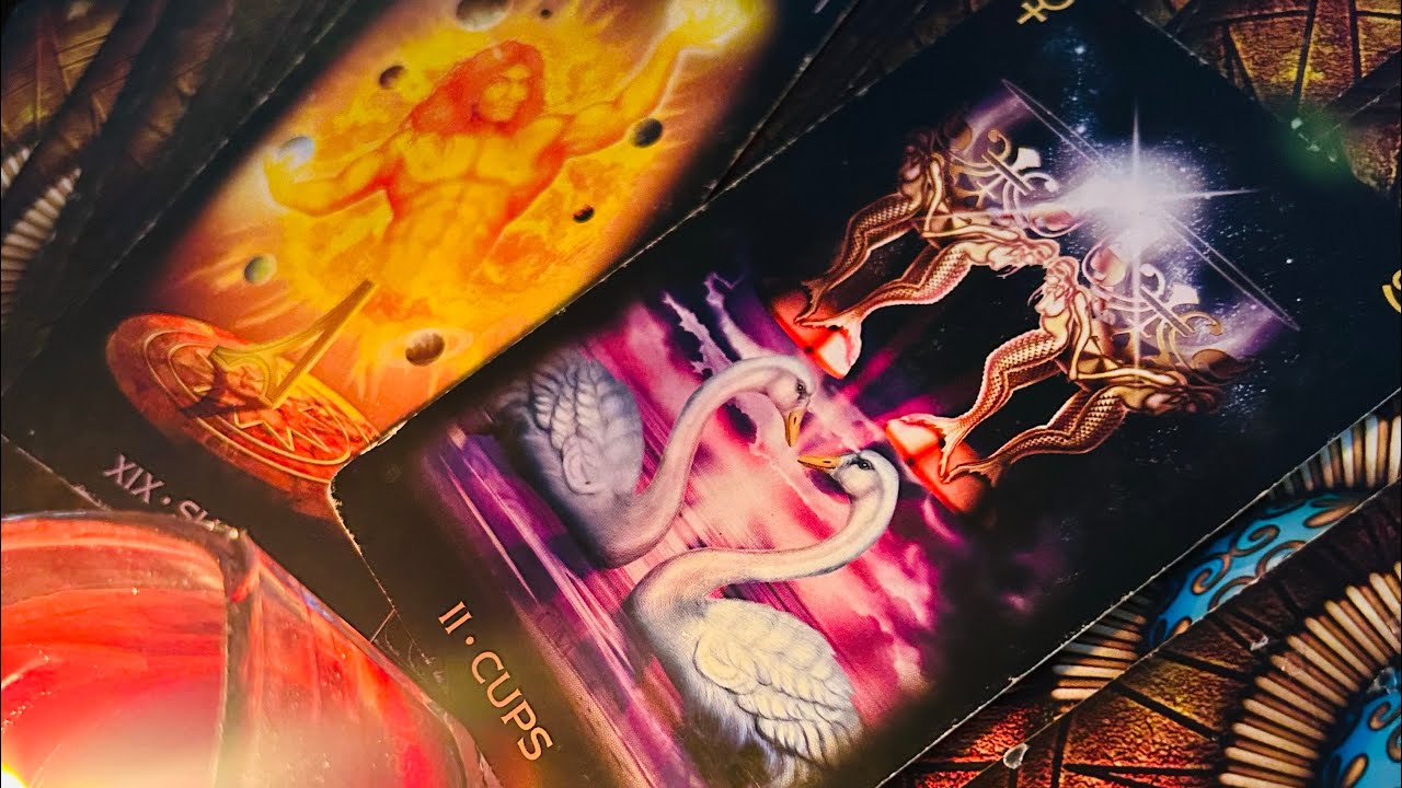 Czy ta osoba rozmyśla teraz o Tobie ? 💘 SABATY u BEATY 🌲🔮🦄 #tarot #czytanietarota 