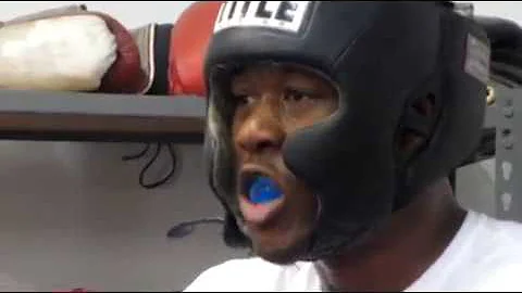 UCA Light Heavyweight Marcus Barrow, Salinas Valle...