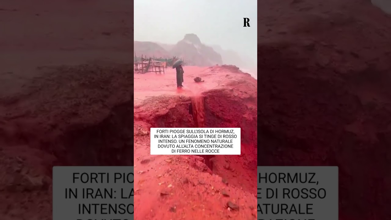 L'isola di Homuz in Iran si tinge di rosso a causa delle forti piogge