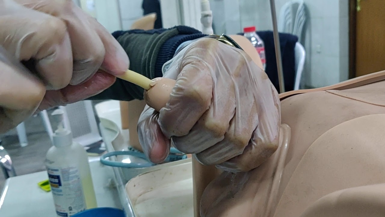 Urethral Catheterization | OSCE training | Al Kindy College of Medicine