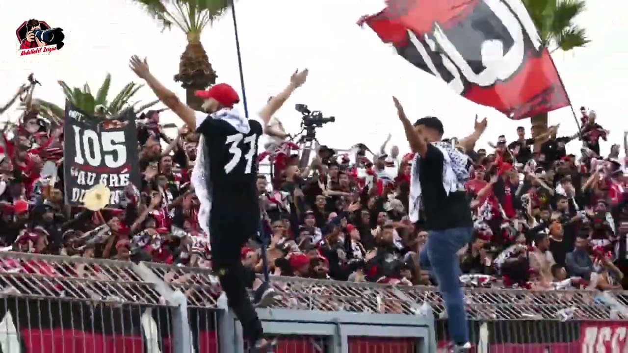 جمهور الوداد البيضاوي يبدع في مباراة كوديم والوداد بالملعب الحسن الثاني فاس جولة 7 موسم 2024/ 2025 .