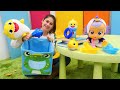 Çocuk videoları. Ayşe ve oyuncak bebek Cry Babies Pinqui ile renkleri ayırma oyunu